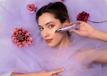 Τα... μάτια σου δεκατέσσερα, με αυτή την ανανεωμένη κρέμα ματιών!